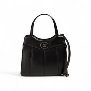 A Gucci Designer Black Leather Shoulder Bag Purse